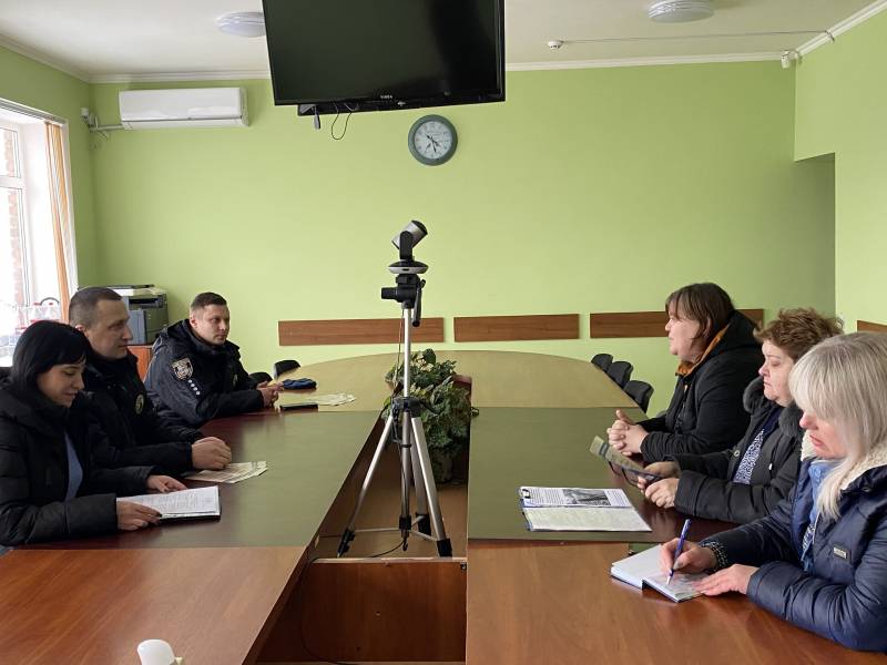 Круглий стіл у рамках Всеукраїнської акції “16 днів проти насильства”.