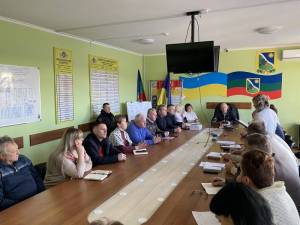 Понеділкова апаратна нарада.