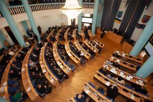 Вінницька обласна Рада звернулася до міжнародної спільноти щодо надання військової і гуманітарної допомоги Україні.