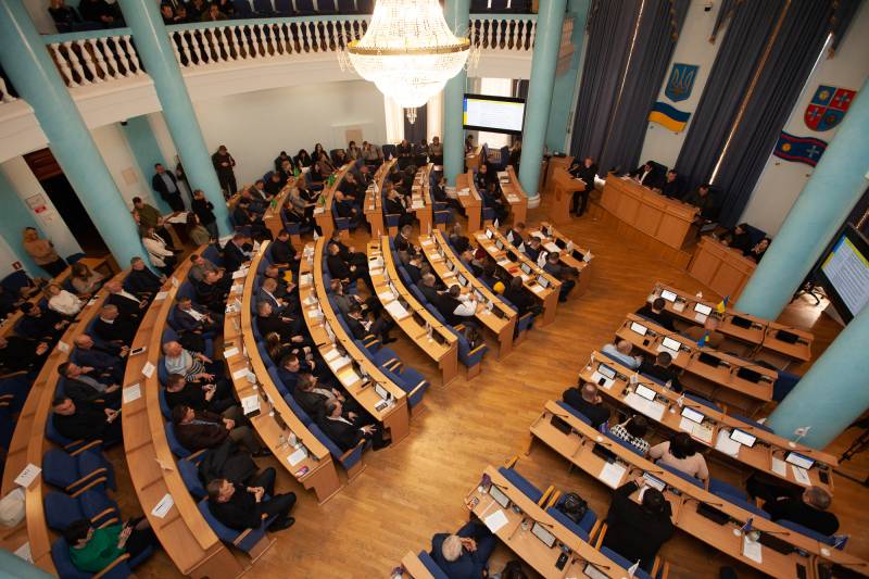 Вінницька обласна Рада звернулася до міжнародної спільноти щодо надання військової і гуманітарної допомоги Україні.