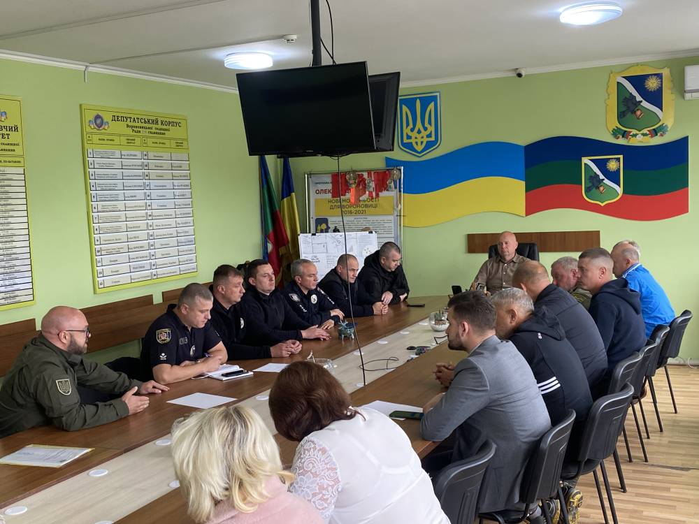 Відбулася важлива зустріч голови громади з представниками відповідних служб з метою прийняття рішень для запобігання виникнення аварійних ситуацій на аварійному перехресті “Круг”