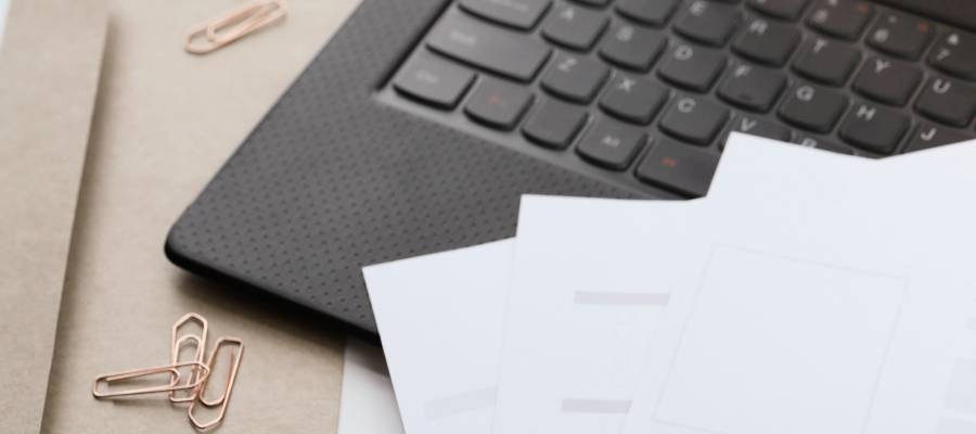 Що змінилося при повідомленні про суттєві зміни в майновому стані та відкриття валютного рахунка в установі банку – нерезидента?