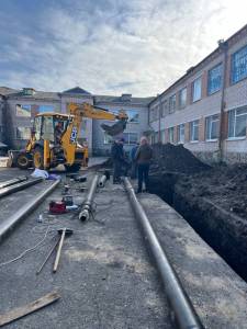 У КЗ “Михайлівський ліцей” Вороновицької селищної ради замінено тепломережі централізованого опалення.