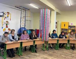 Перше засідання «круглого столу» у ресурсній кімнаті КЗ «Вороновицький ліцей»